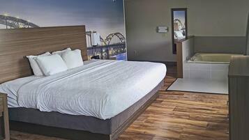 Bureau, fer et planche à repasser, lits bébé (en supplément)