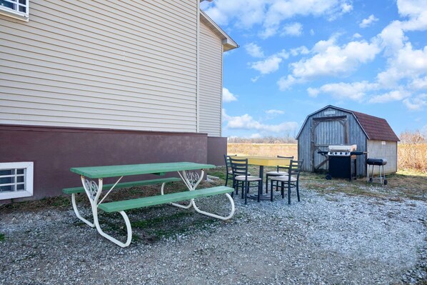 BBQ/picnic area