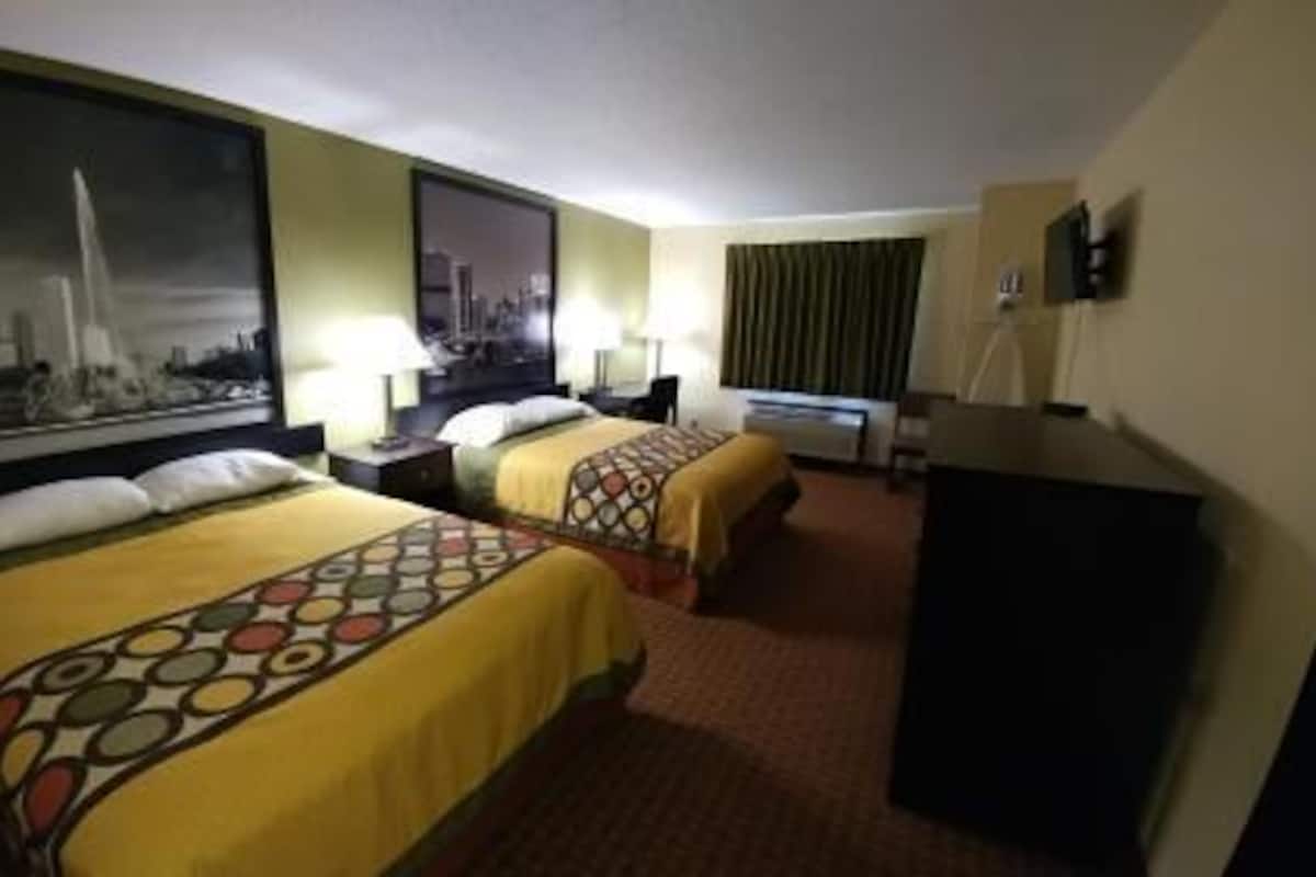Desk, iron/ironing board, cots/infant beds, free WiFi
