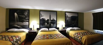 Super 8 by Wyndham DeKalb IL