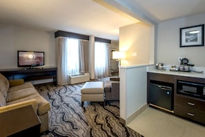 Premium bedding, in-room safe, blackout curtains, iron/ironing board