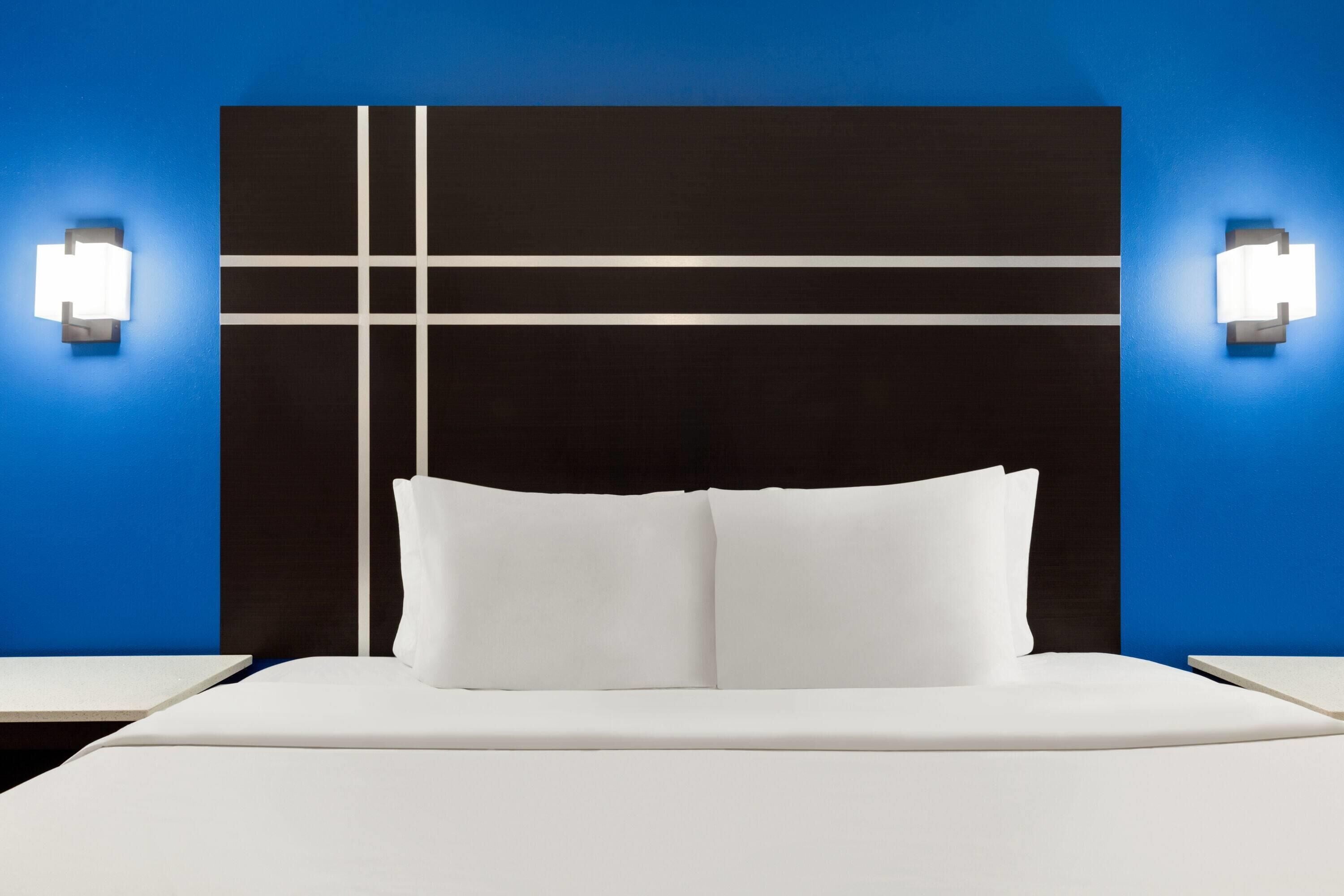 Standardzimmer, 1 King-Bett, Nichtraucher | Schreibtisch, Bügeleisen/Bügelbrett, kostenloses WLAN, Bettwäsche