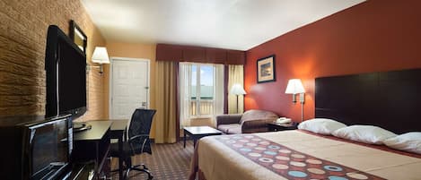 Standard Room, 1 King Bed, Smoking | Iron/ironing board, free WiFi, alarm clocks