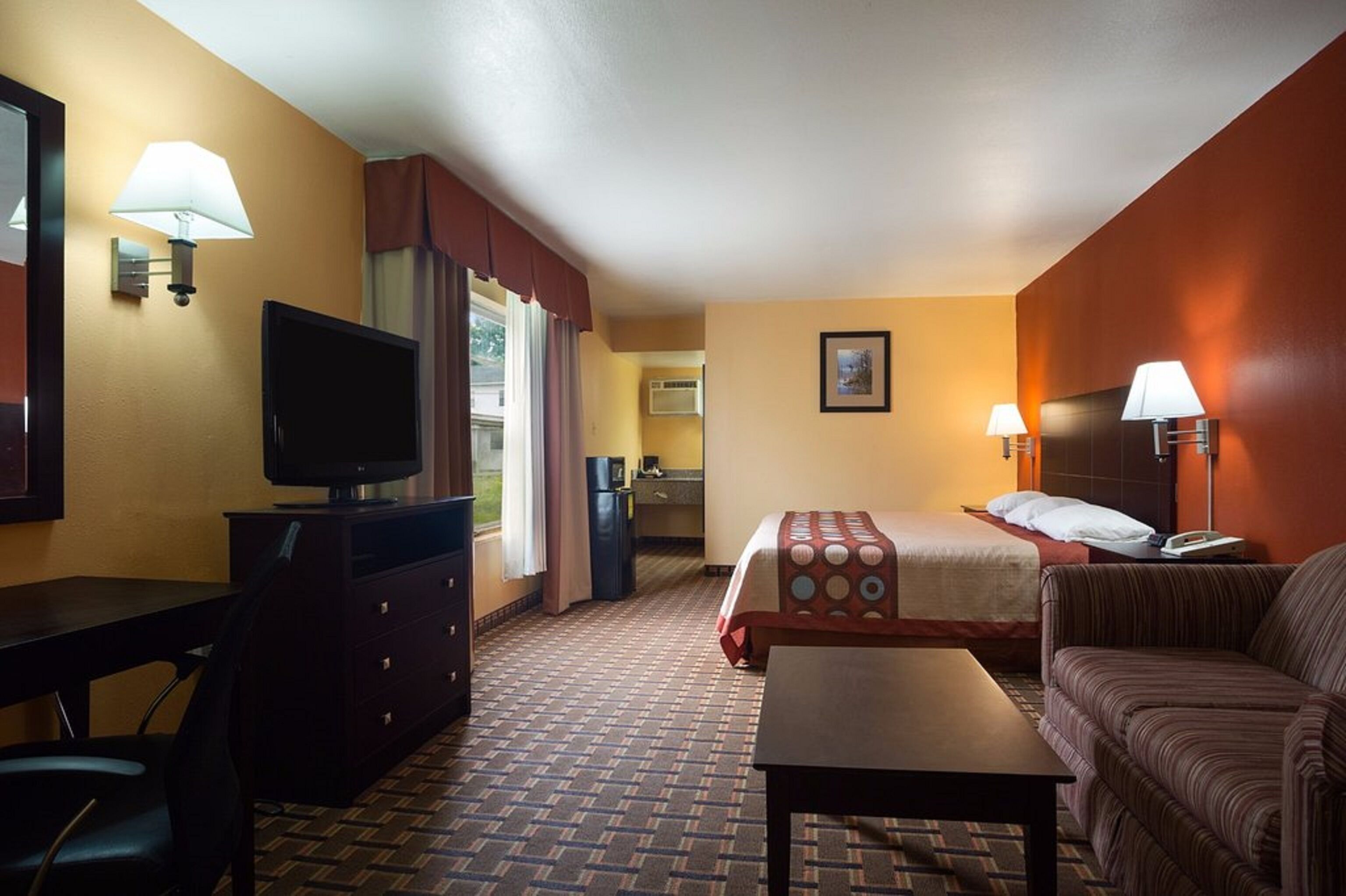 Rom – standard, 1 kingsize-seng, ikke-røyk | Strykejern/-brett, wi-fi (inkludert) og vekkerklokke