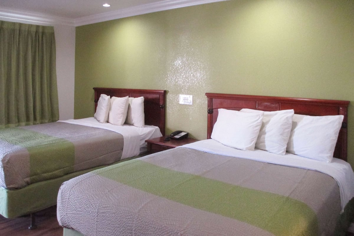 Free WiFi, bed sheets, alarm clocks