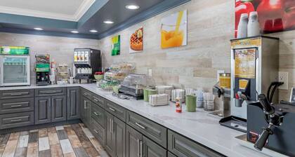 Quality Inn Kettleman City near Hwy 41