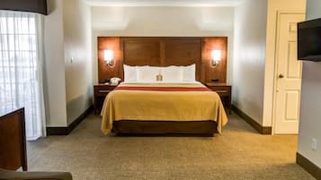 Room, 1 King Bed with Sofa bed, Non Smoking, Corner | Premium bedding, pillowtop beds, desk, blackout drapes