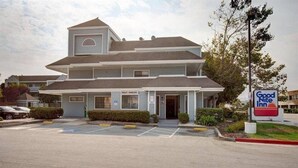 Unclassified image, 5 of 9, button - Good Nite Inn Salinas (Salinas)