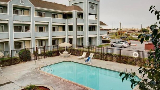 Unclassified image, 1 of 9, button - Good Nite Inn Salinas (Salinas)