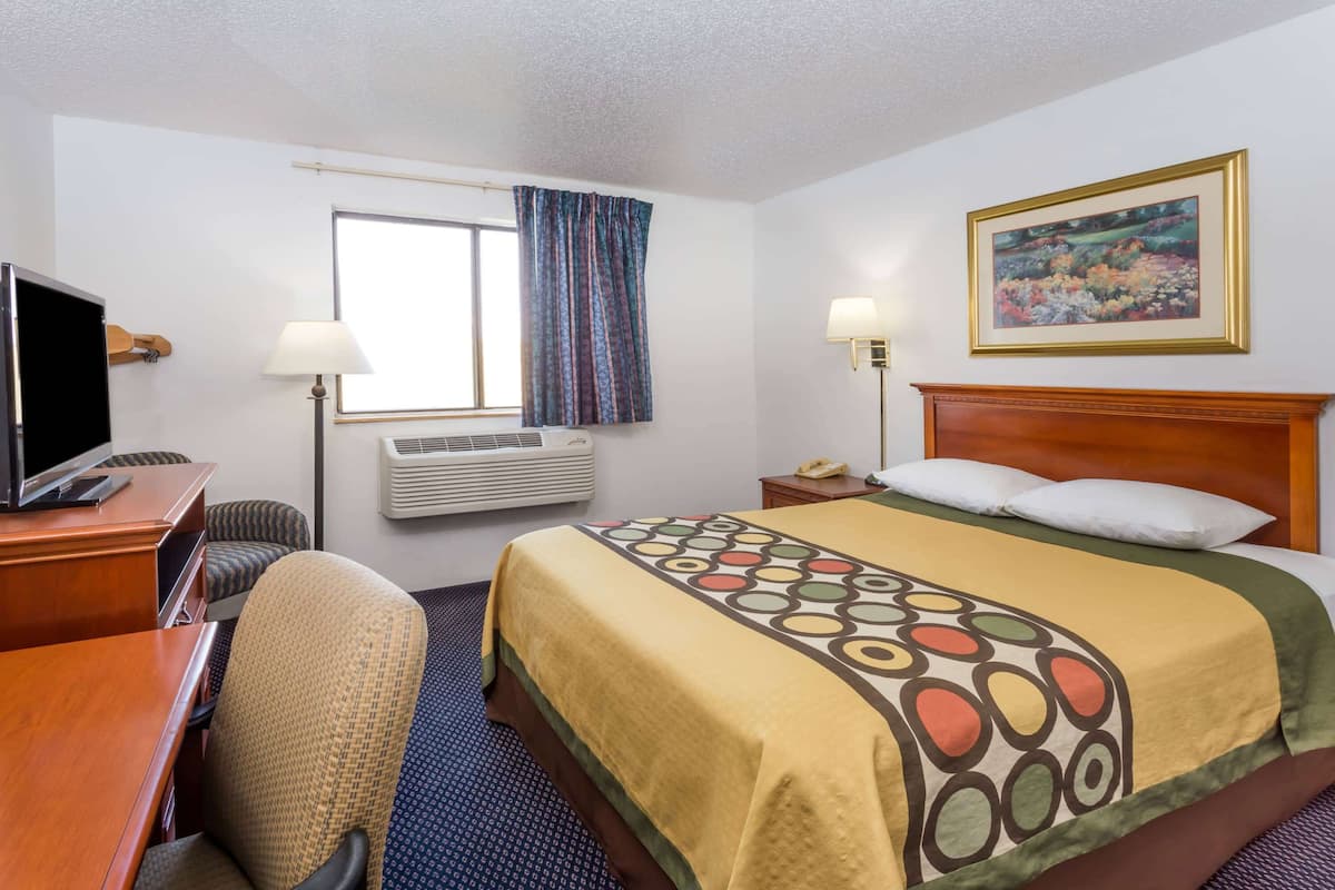 Desk, free cots/infant beds, free rollaway beds, free WiFi