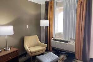 Desk, laptop workspace, blackout drapes, iron/ironing board - Red Lion Inn & Suites Junction City (Junction City)