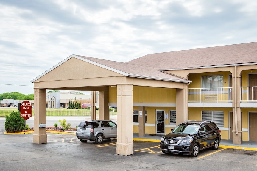 Red Lion Inn & Suites Junction City Reviews, Deals & Photos 2026 - Expedia