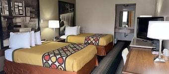 Deluxe Inn & Suites