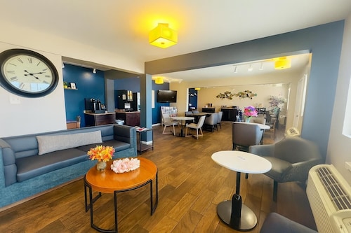 Red Lion Inn & Suites Junction City