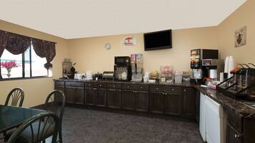 Free daily continental breakfast