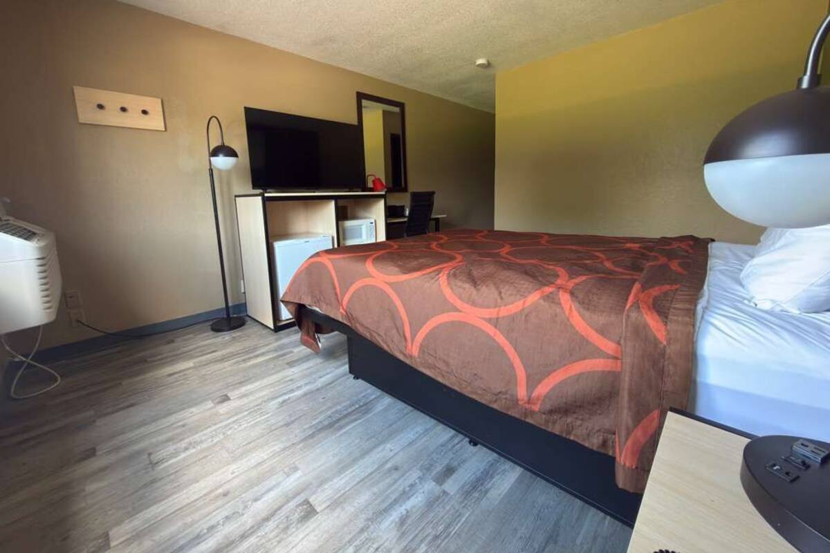 Caja de seguridad en la habitación y escritorio 