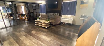 Travelodge by Wyndham San Antonio Lackland AFB North