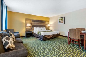 Desk, iron/ironing board, cots/infant beds, free WiFi - Quality Inn & Suites Leesburg Chain of Lakes (Leesburg)