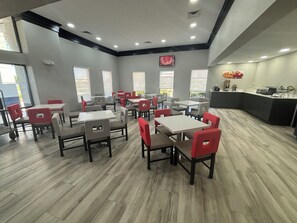 Free daily continental breakfast