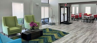 Quality Inn & Suites at Airport Blvd I-65