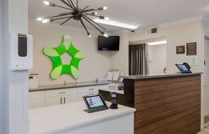 Lobby - Extended Stay America Suites Dallas Coit Road (Dallas)