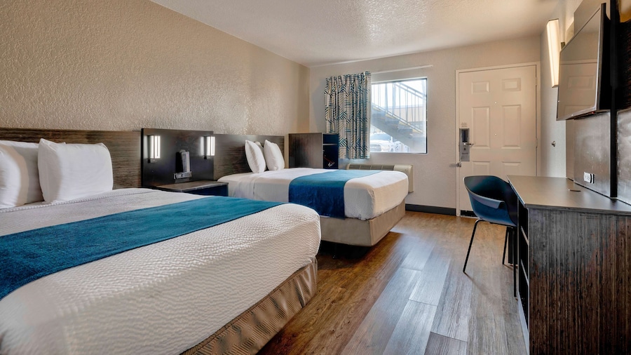 Motel 6 Anaheim, CA - Fullerton East