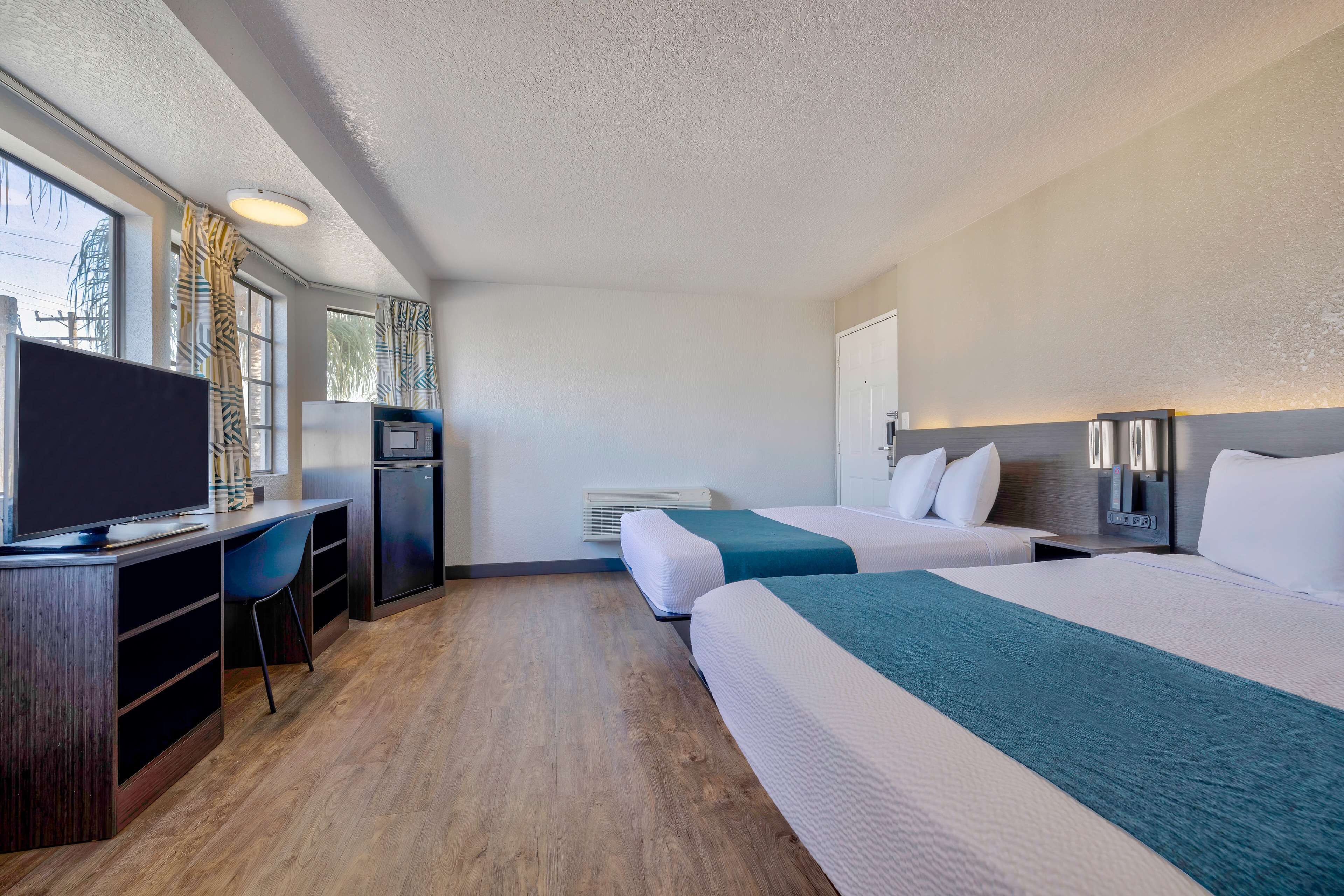 Foto - Motel 6-Anaheim, CA - Fullerton East