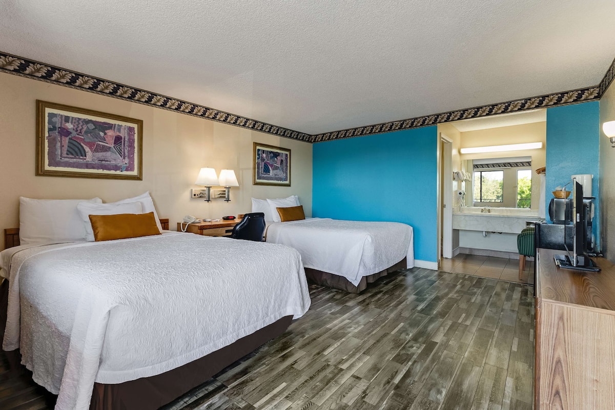 Room, 2 Double Beds