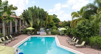 Super 8 by Wyndham Riviera Beach West Palm Beach