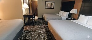 高档床上用品、羽绒被、办公桌、遮光窗帘