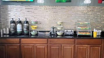 Free daily continental breakfast
