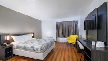 Laptopgeeigneter Arbeitsplatz, kostenloses WLAN, Bettwäsche