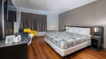 ノートパソコン用作業スペース、WiFi (無料)、ベッドシーツ