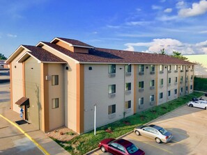 Aerial view - Econo Lodge Quincy (Quincy)