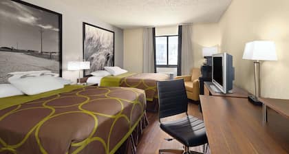 Super 8 by Wyndham Dodge City