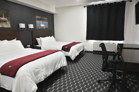 Deluxe, 2 Queen Beds | Down comforters, pillowtop beds, desk, laptop workspace. Puffin Inn of Anchorage