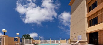 La Quinta Inn & Suites by Wyndham El Paso West Bartlett