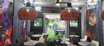 Vintage Block Inn & Suites