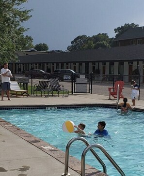 Outdoor pool, pool loungers