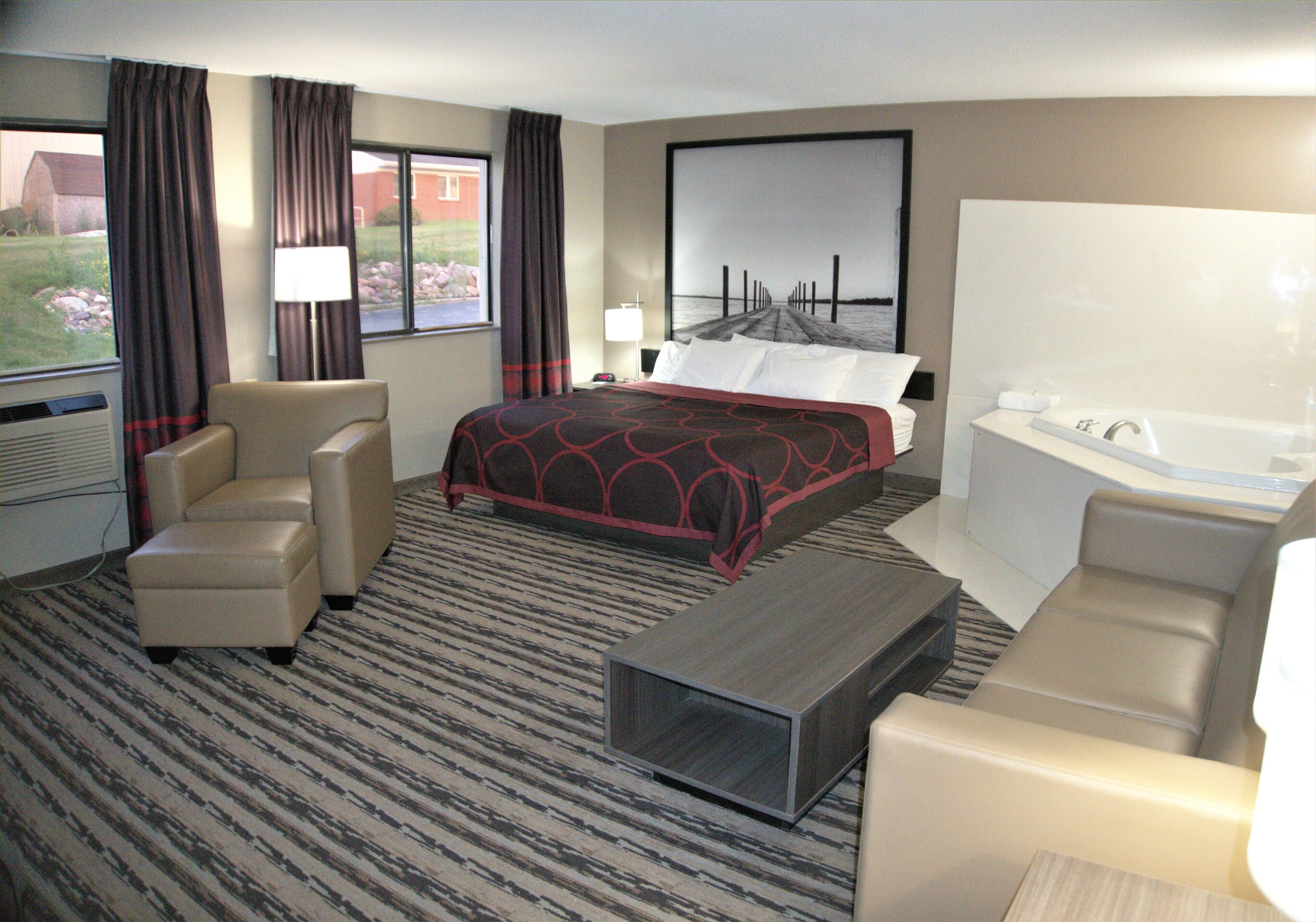 Svit - 1 kingsize-säng - icke-rökare - bubbelbad | Sängtillbehör av högsta kvalitet, individuell inredning och unika möbler