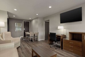 Suite, 2 Bedrooms, Non Smoking (2 Queen) | Living area | TV - Super 8 by Wyndham Eureka (Eureka)