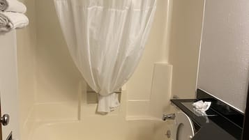 Room, 1 King Bed, Non Smoking | Bathroom