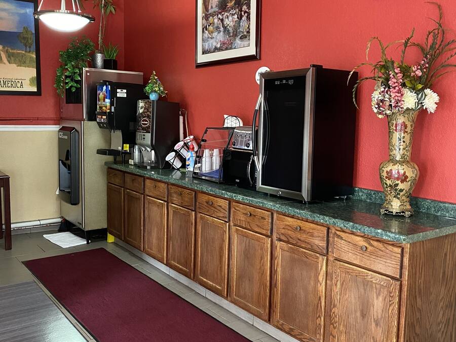 Free self-service breakfast