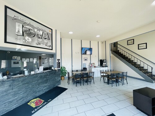 Super 8 by Wyndham Keokuk