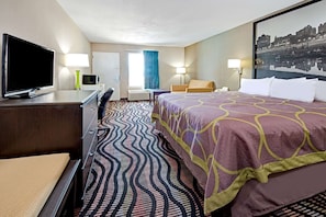 Suite, 1 très grand lit, non-fumeurs | Bureau, lits pliants/supplémentaires, Wi-Fi gratuit, draps fournis