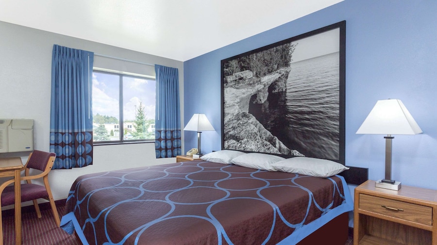 Super 8 by Wyndham Wisconsin Dells