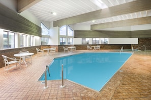 Piscine intérieure