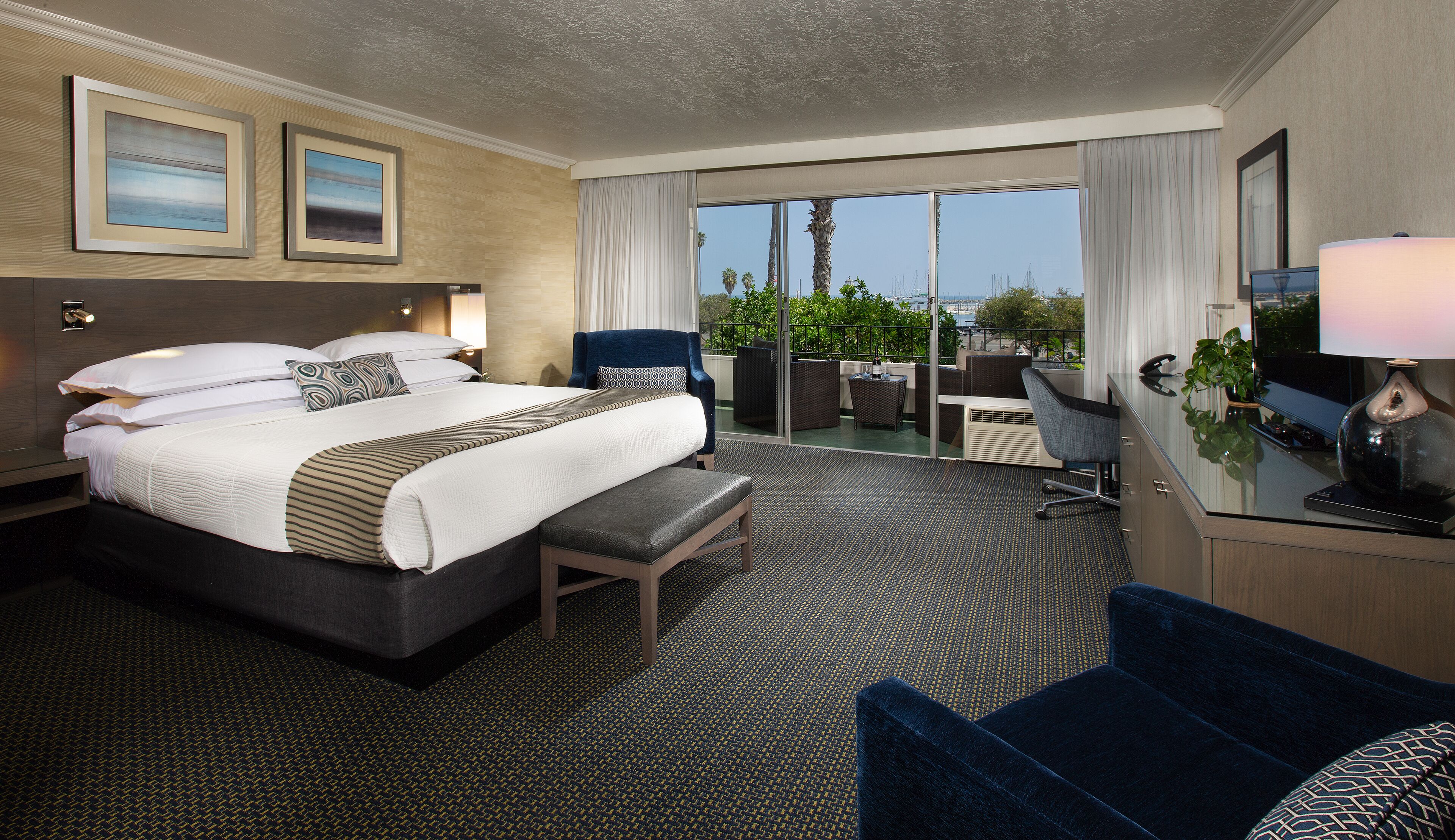 room, 1 king bed, harbour view | 3 bedrooms, premium bedding, pillow-top beds, in-room safe