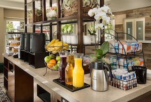 Café da manhã continental grátis todos os dias