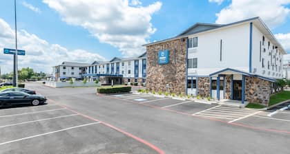 Clarion Pointe